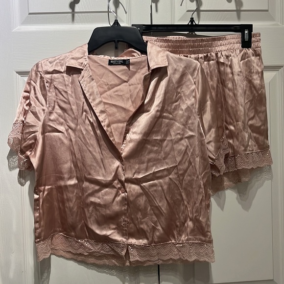 NWOT Nasty Gal Lace Trim Shirt and Shorts Pajama Set - Picture 2 of 4